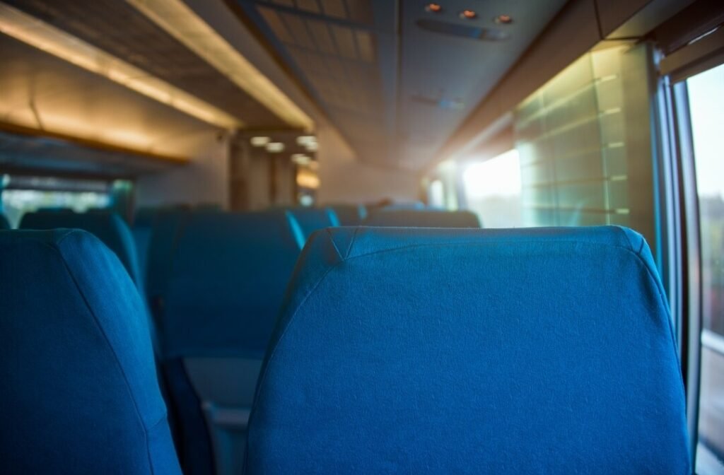 Janela ou corredor? Descubra qual é o melhor lugar para viajar de ônibus